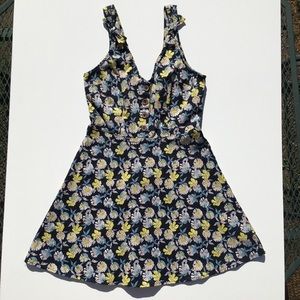 Forever 21 Floral Dress Size Medium